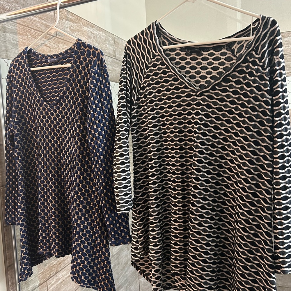Tianello Navy and Black Patterned Blouses